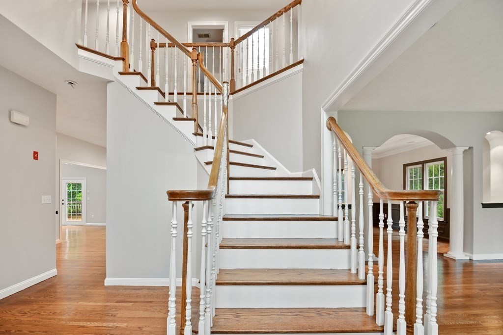 17 Daniel Shays Road Hopkinton, MA 01748 - Photo 12 of 41 Gallery Image 12