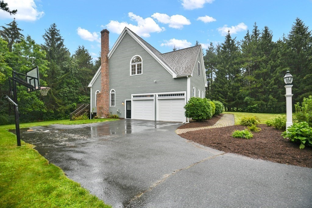 17 Daniel Shays Road Hopkinton, MA 01748 - Photo 39 of 41 Gallery Image 39