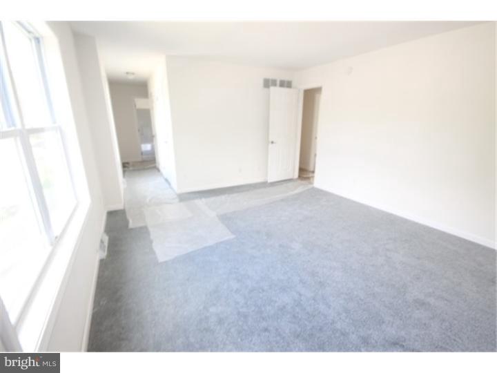 525 Ridge Avenue Hamilton, NJ 08610 - Photo 11 of 25 Bedroom - Main