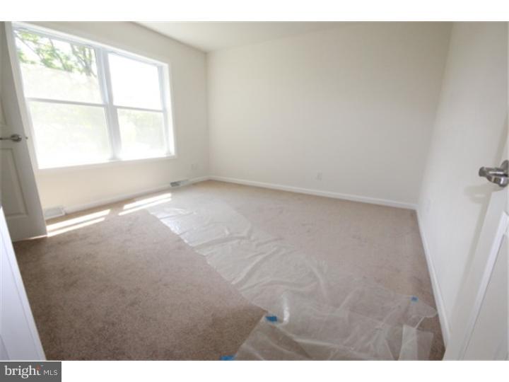 525 Ridge Avenue Hamilton, NJ 08610 - Photo 18 of 25 Bedroom 4