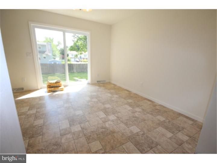 525 Ridge Avenue Hamilton, NJ 08610 - Photo 6 of 25 Dining Room