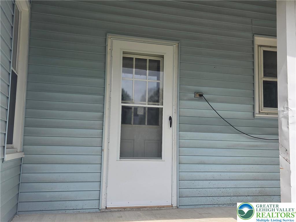 2648 Levans Road Coplay, PA 18037 - Photo 4 of 23 Gallery Image 4