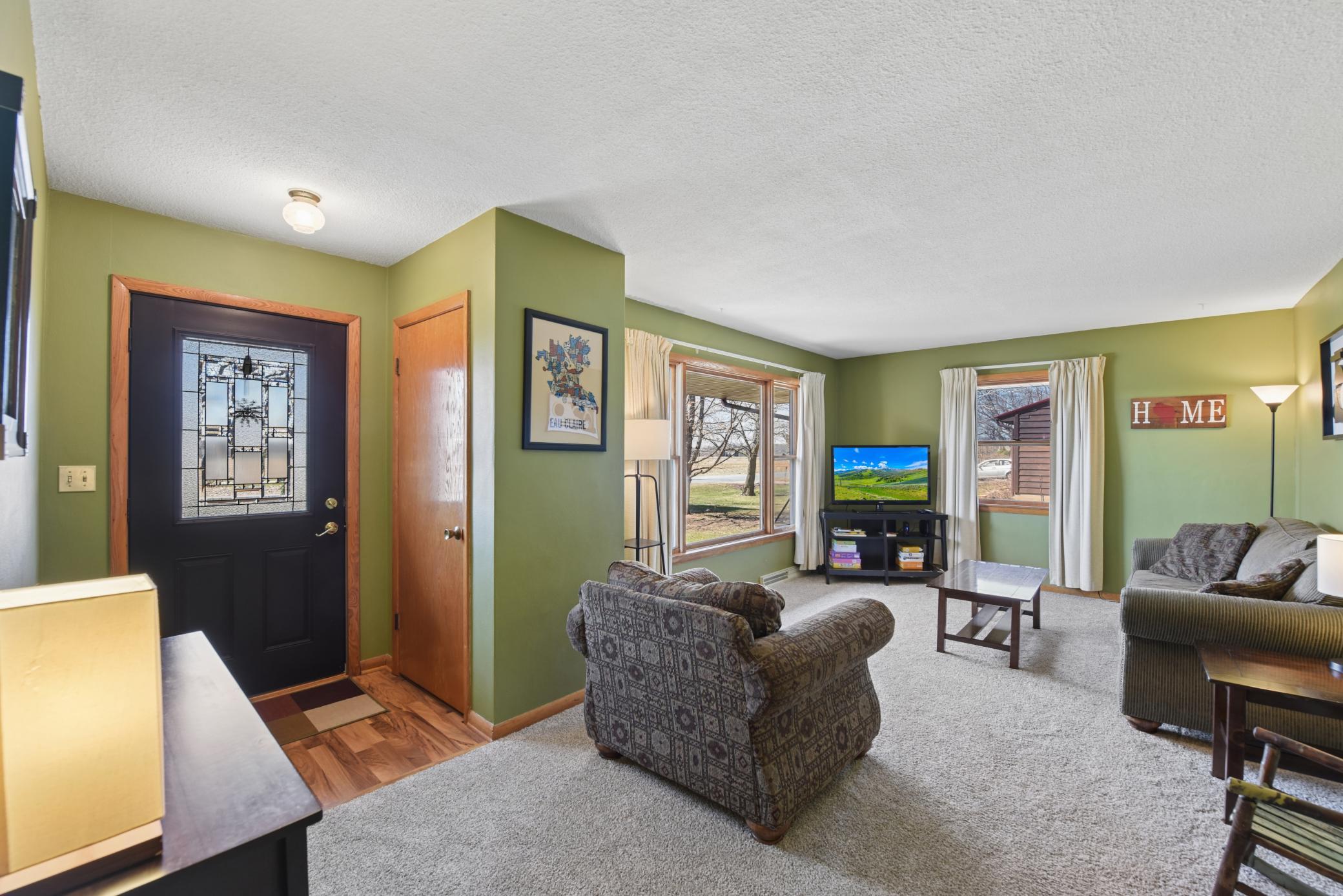 694 Glover Road River Falls, WI 54022 - Photo 5 of 38