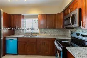 $1,500,000 | 2890-2892 South Le Jeune Road, Coral Gables, FL 33134