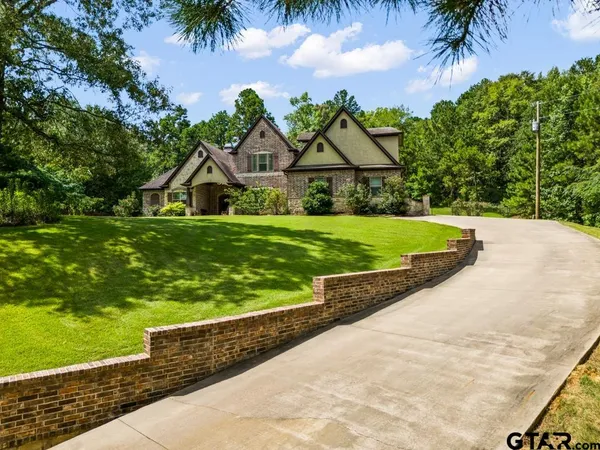 $699,900 | 1647 E Mountain South, Longview, TX 75604