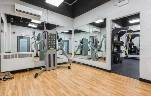 $344,900 | 3550 North Lake Shore Drive, Unit 806, Chicago, IL 60657