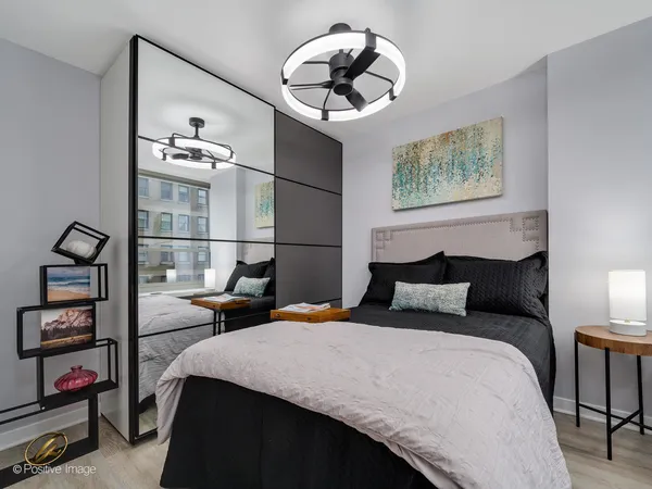$344,900 | 3550 North Lake Shore Drive, Unit 806, Chicago, IL 60657