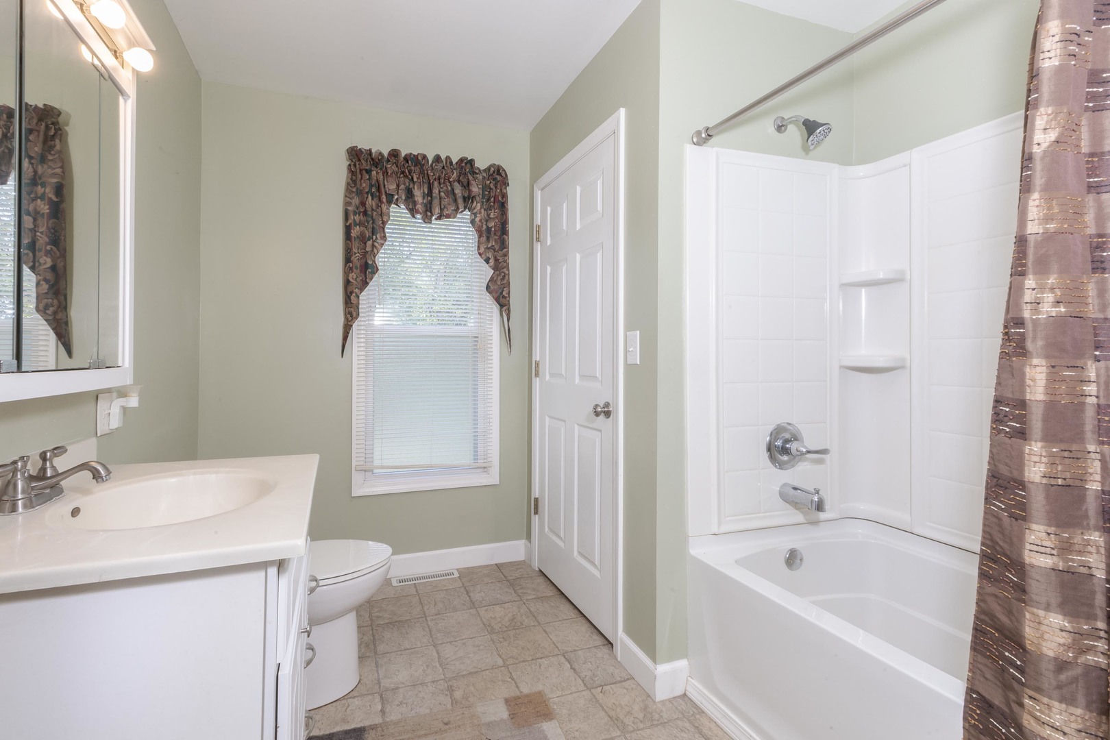 31439 2nd Street Chenoa, IL 61726 - Photo 21 of 34