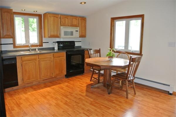 58 Glezen Street Worcester, MA 01604 - Photo 4 of 18 Gallery Image 4