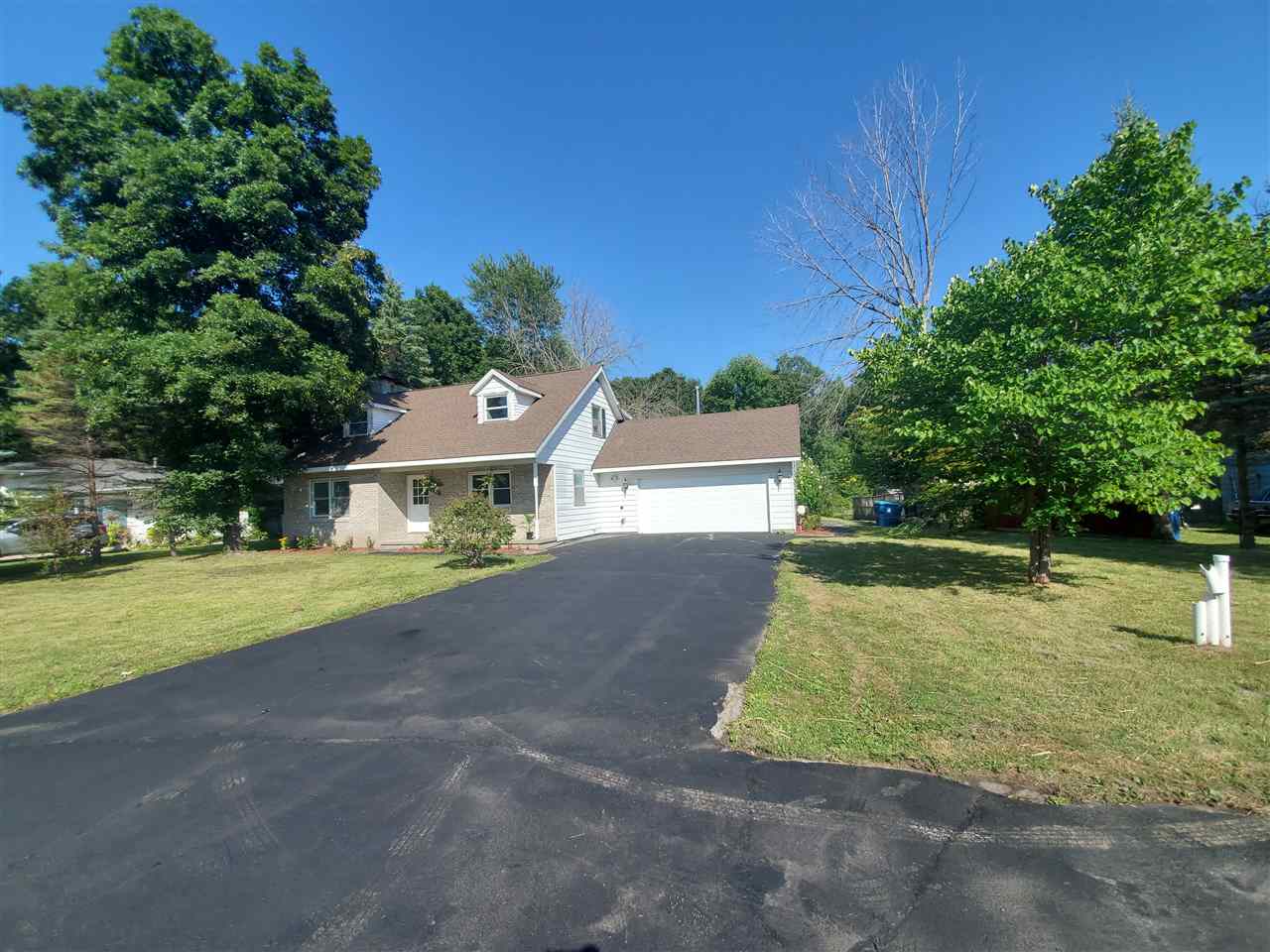 1684 North Huron Road Pinconning, MI 48650 - Photo 9 of 18