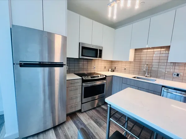 $4,200 | 180 Telford Street, Unit 514, Boston, MA 02135