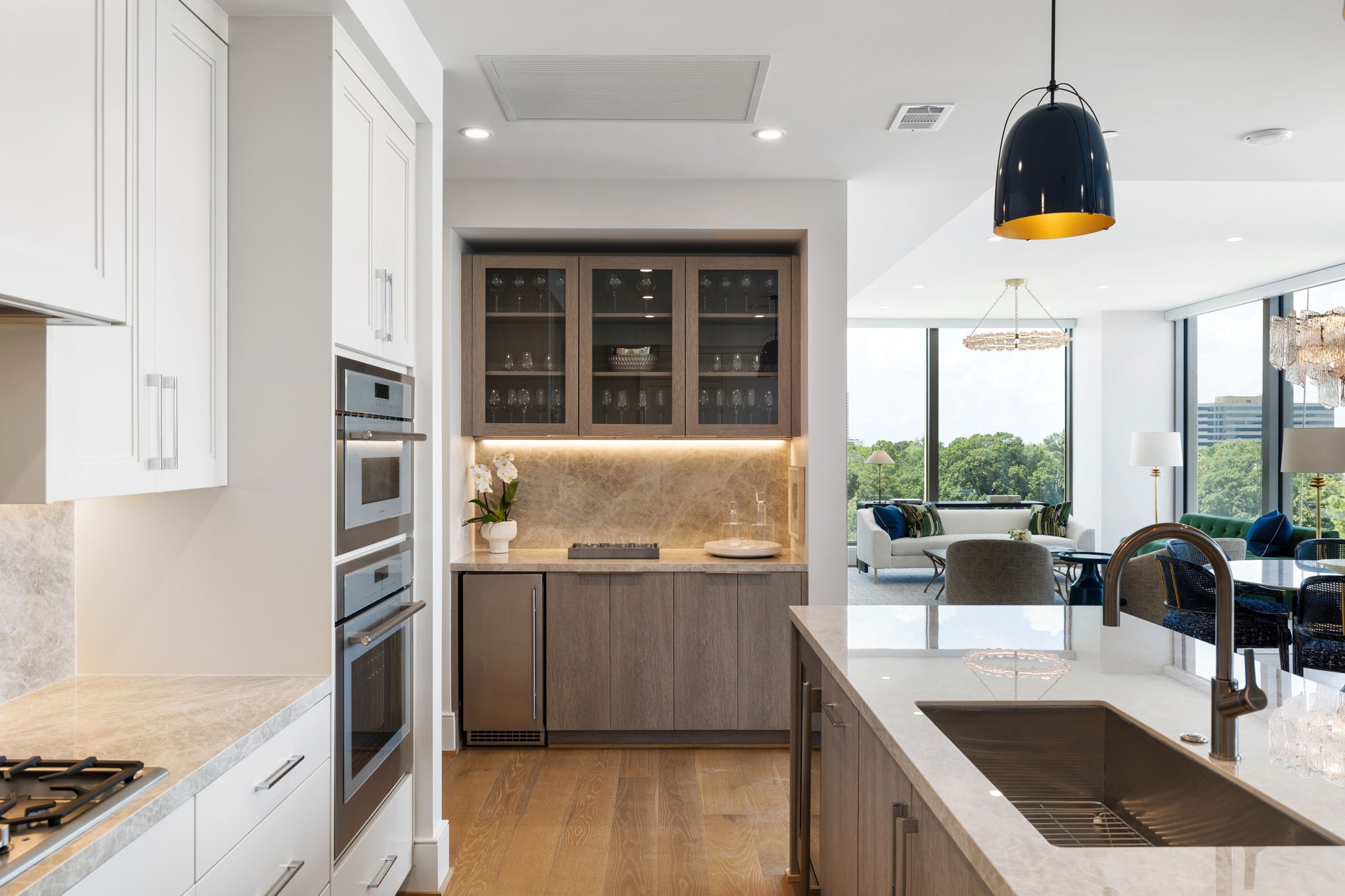 5656 San Felipe Street, Unit 1005 Houston, TX 77056 - Photo 5 of 33