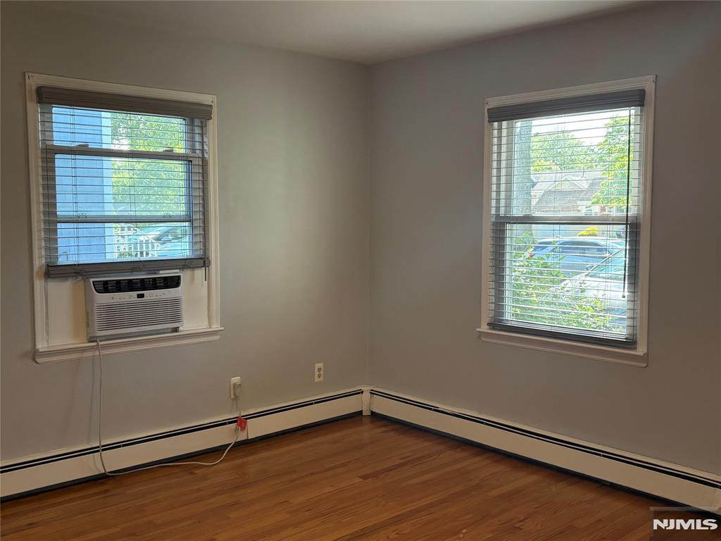 19 Bryant Street Paramus, NJ 07652 - Photo 5 of 19