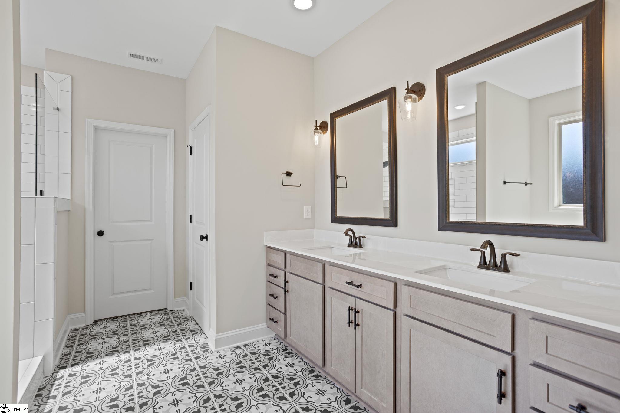 300 Ridgebury Place Greenville, SC 29607 - Photo 20 of 37 Gallery Image 20