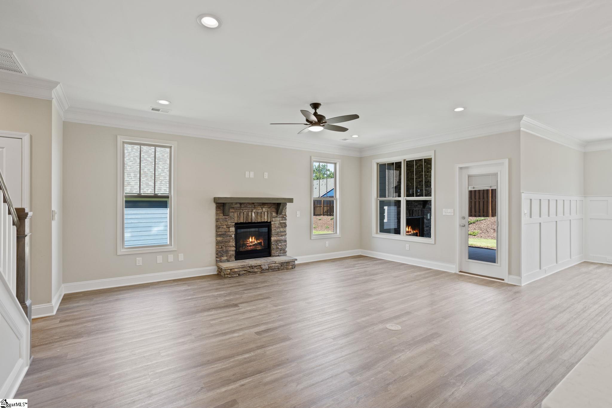 300 Ridgebury Place Greenville, SC 29607 - Photo 2 of 37 Gallery Image 2