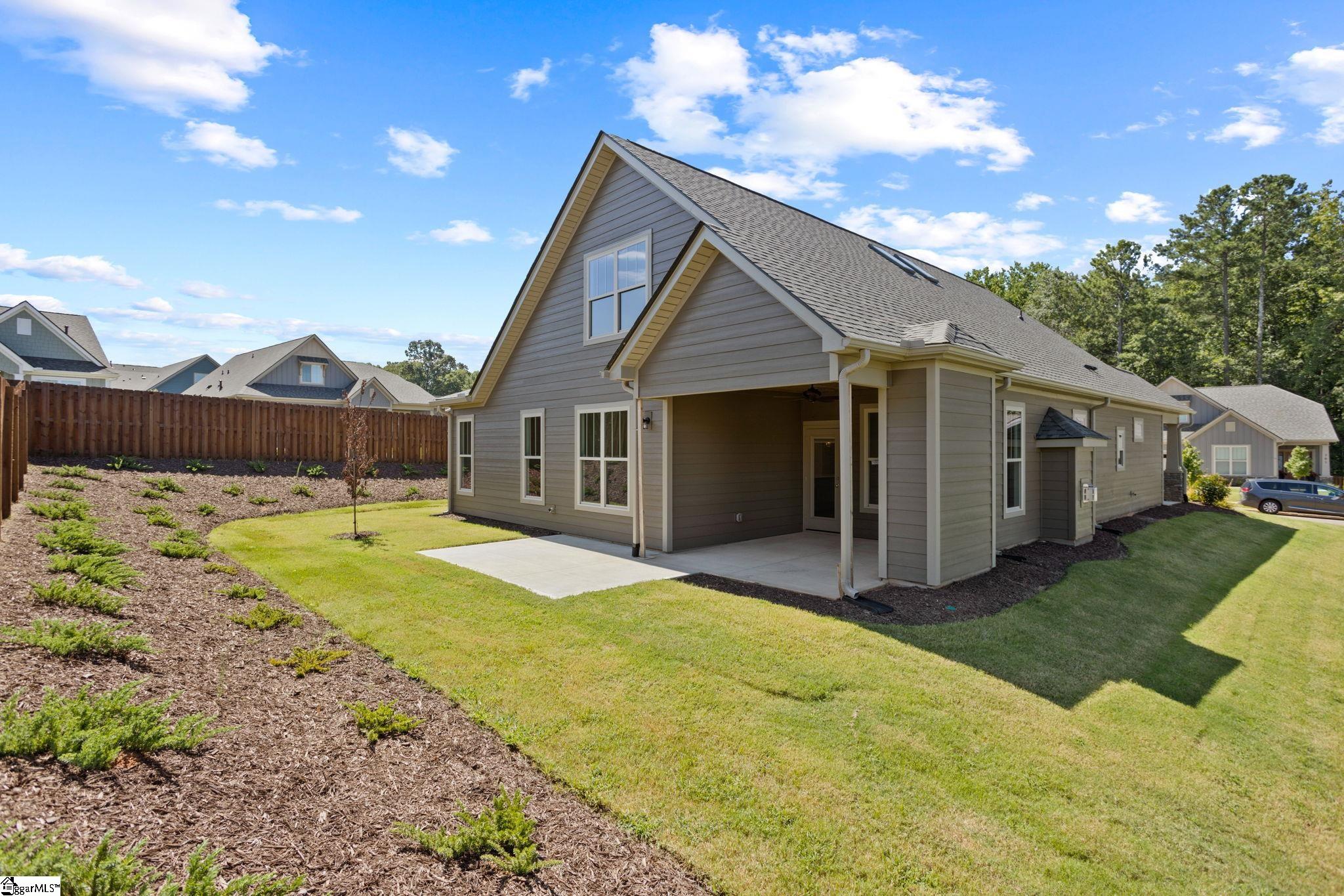 300 Ridgebury Place Greenville, SC 29607 - Photo 31 of 37 Gallery Image 31