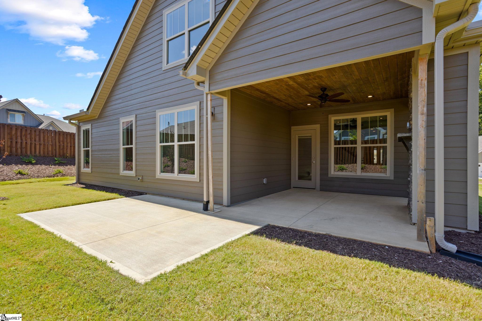 300 Ridgebury Place Greenville, SC 29607 - Photo 32 of 37 Gallery Image 32