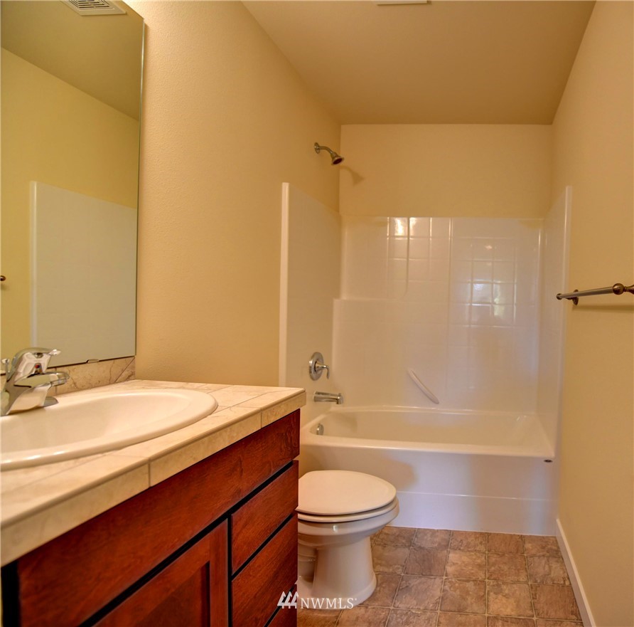 16912 3rd Avenue Southeast, Unit B Bothell, WA 98012 - Photo 14 of 20 Gallery Image 14