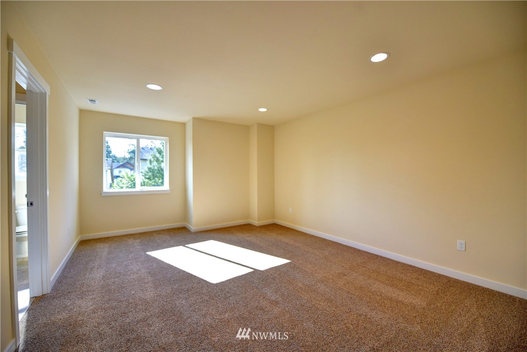 16912 3rd Avenue Southeast, Unit B Bothell, WA 98012 - Photo 10 of 20 Gallery Image 10