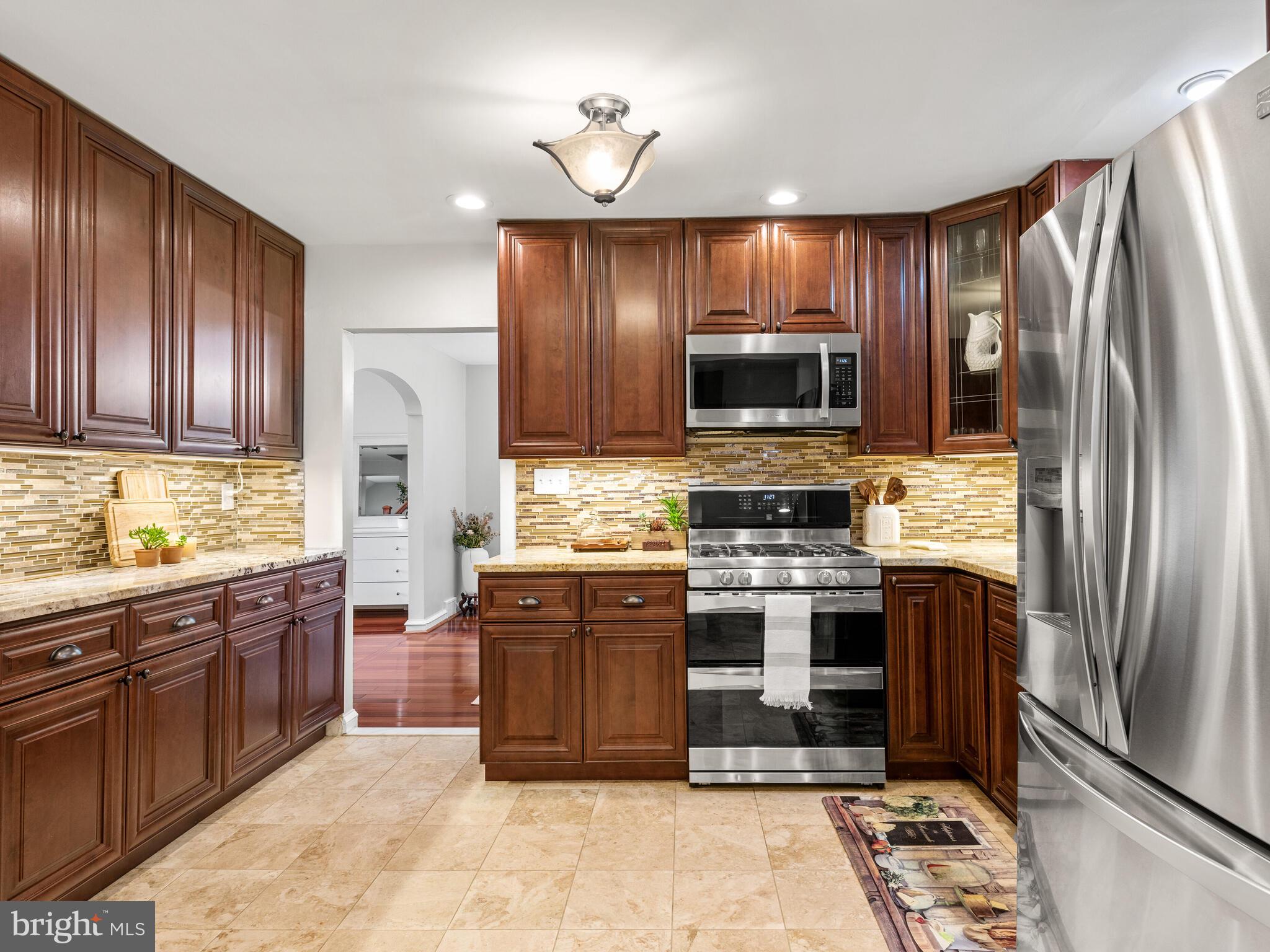 8440 Pembrook Road Philadelphia, PA 19128 - Photo 14 of 34 Gallery Image 14