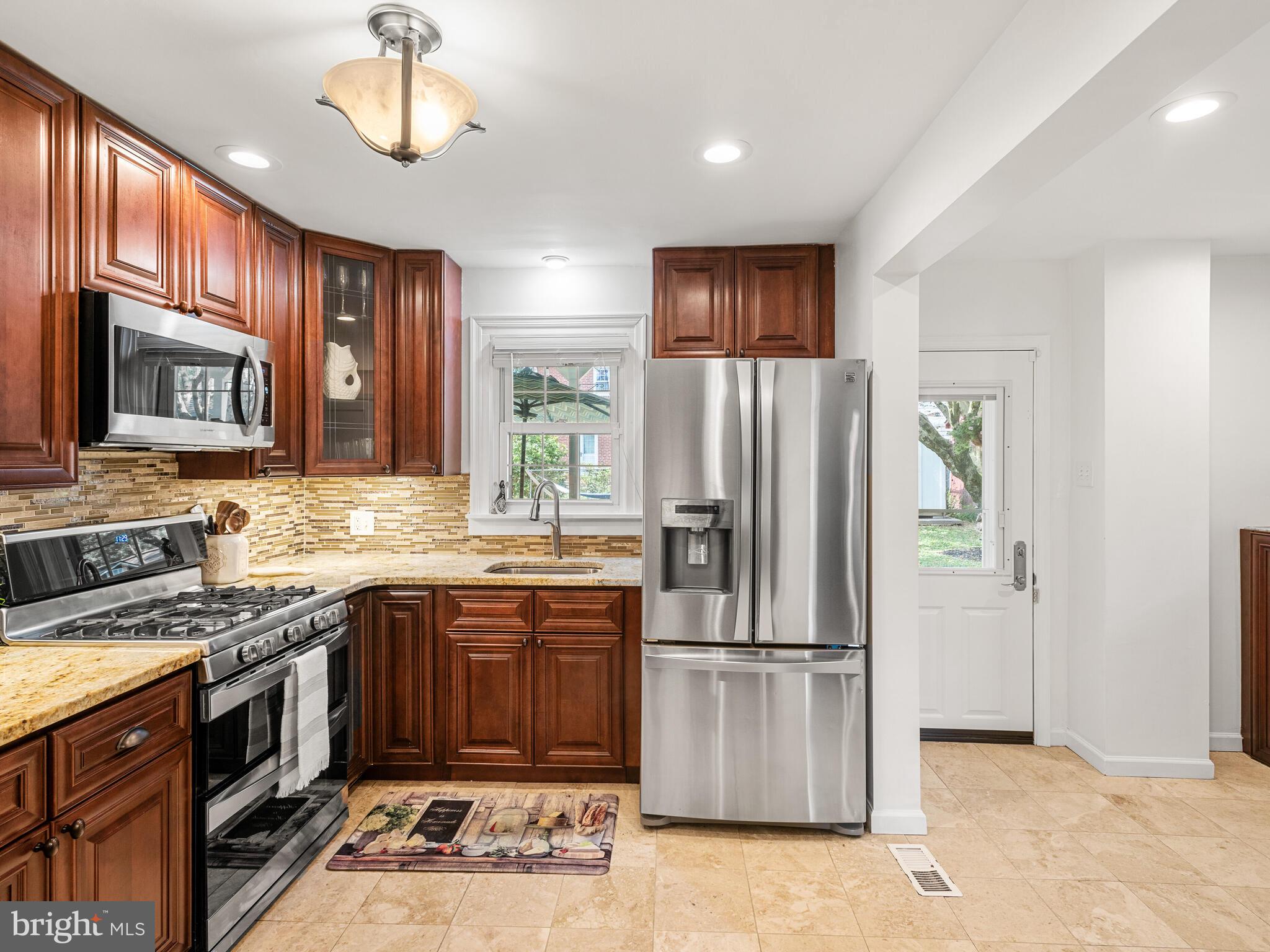 8440 Pembrook Road Philadelphia, PA 19128 - Photo 15 of 34 Gallery Image 15