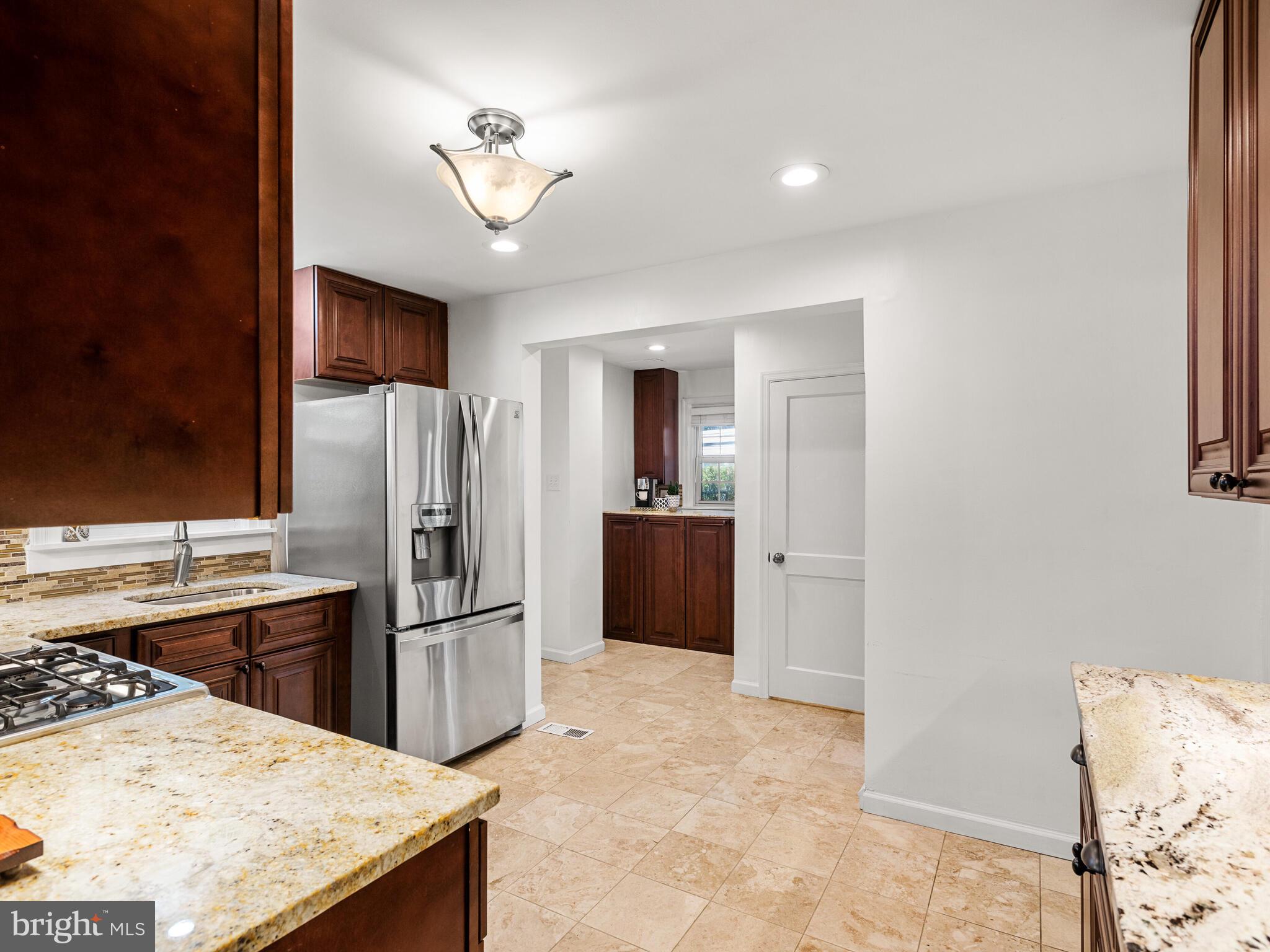 8440 Pembrook Road Philadelphia, PA 19128 - Photo 16 of 34 Gallery Image 16