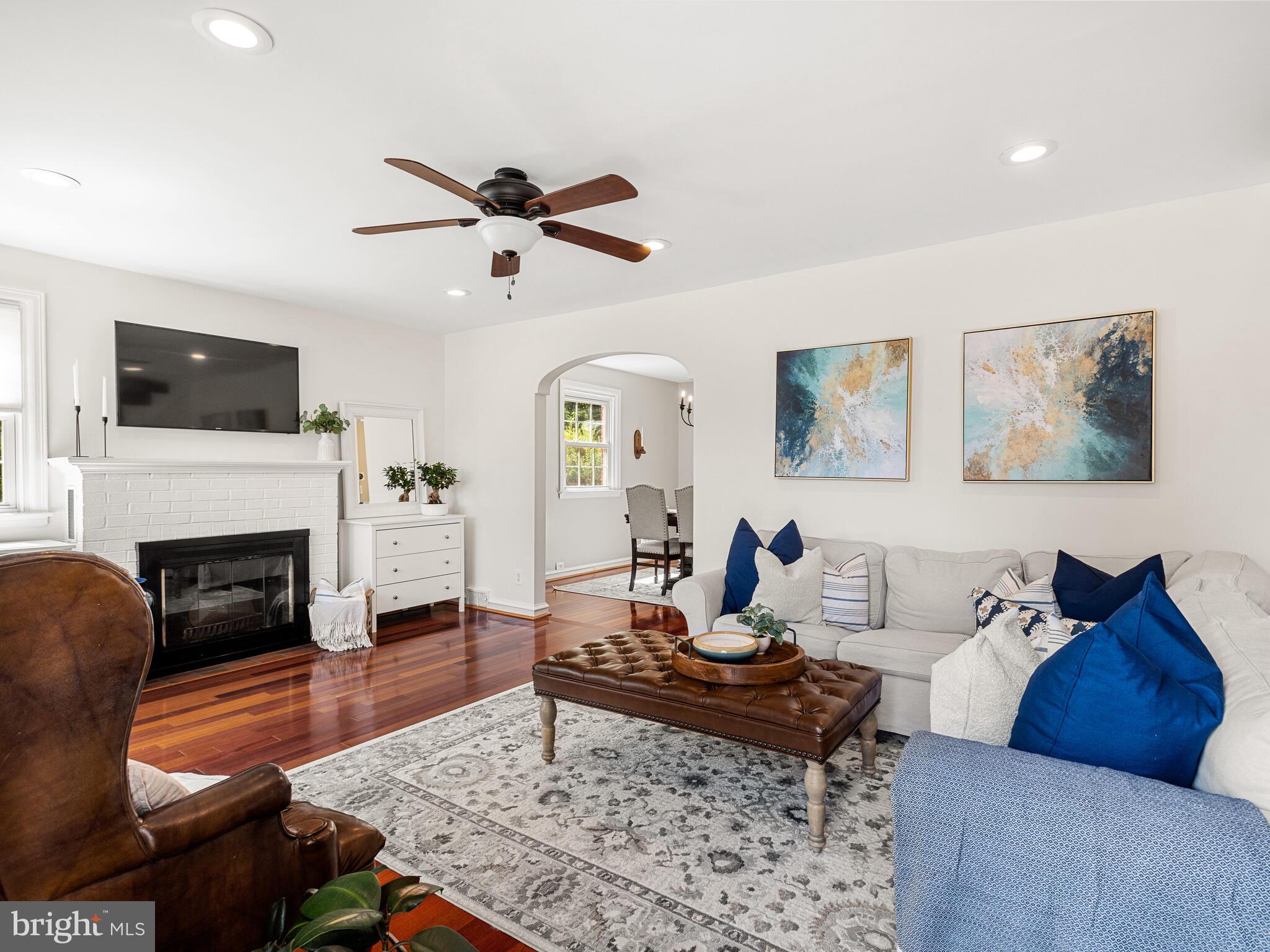 8440 Pembrook Road Philadelphia, PA 19128 - Photo 4 of 34 Gallery Image 4