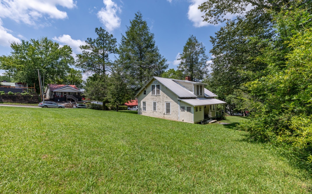 101 Mountain Street Blue Ridge, GA 30513 - Photo 11 of 43 Additional View