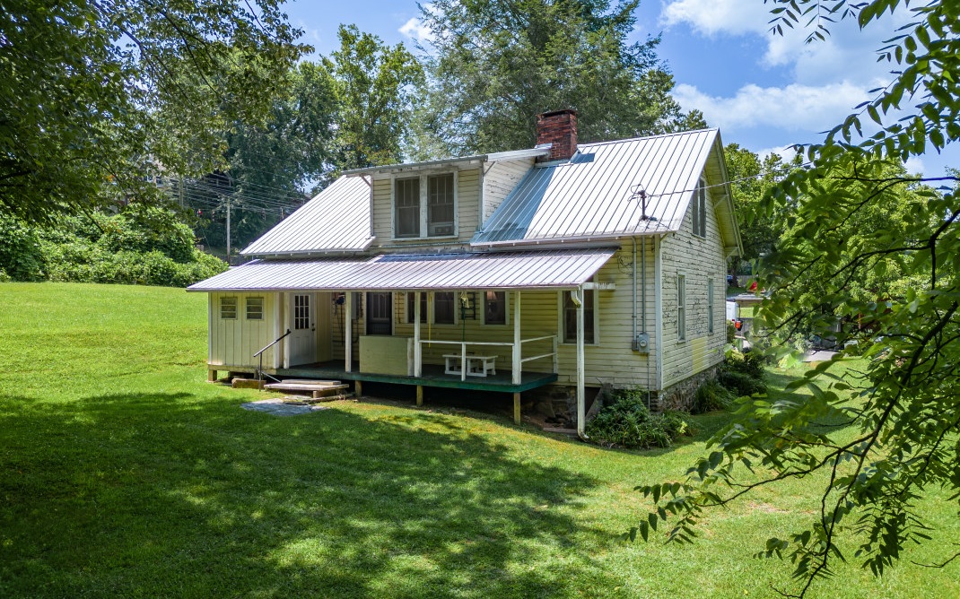 101 Mountain Street Blue Ridge, GA 30513 - Photo 5 of 43 Additional View
