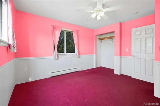 a view of empty room with window