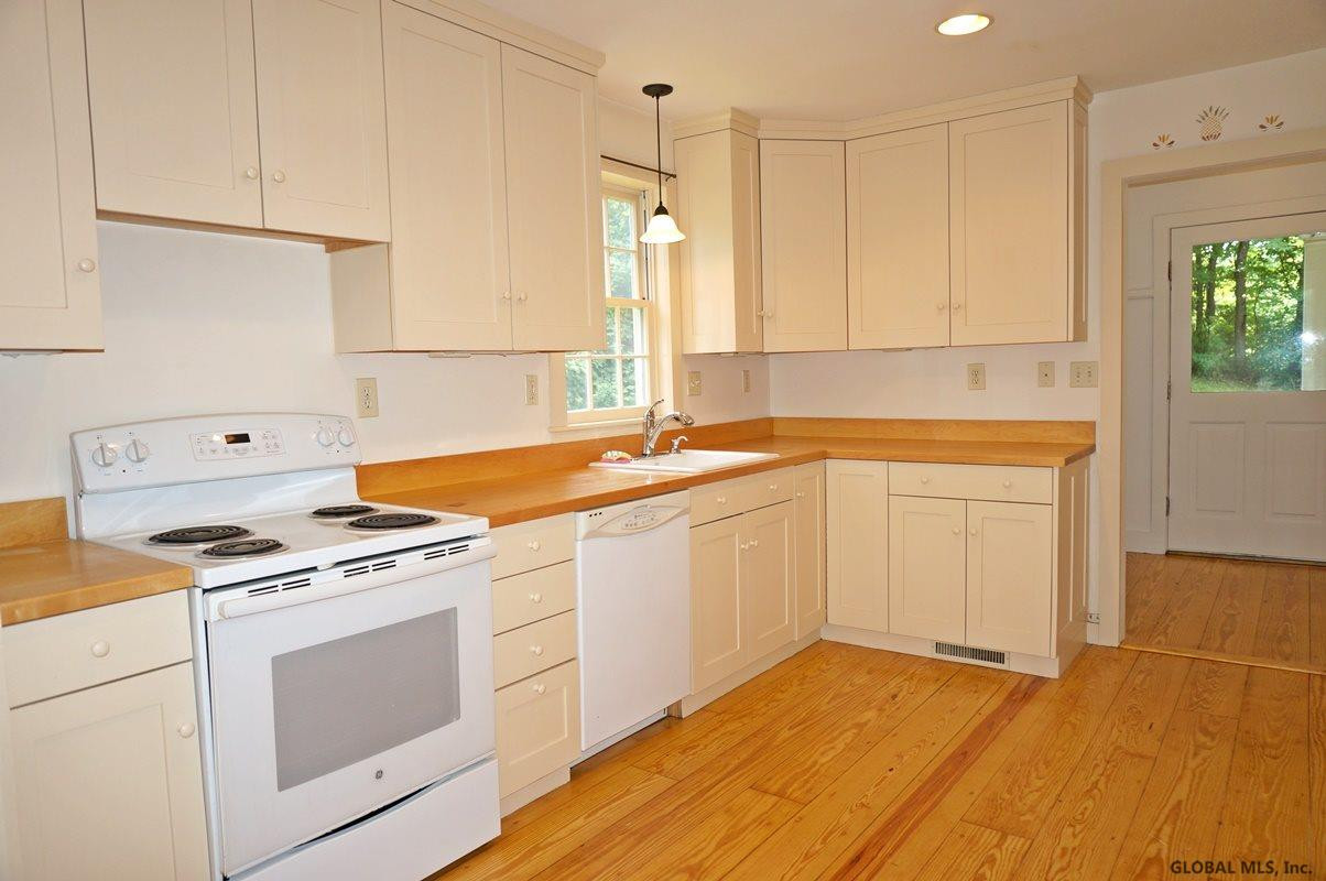 342 Ray Road Greenwich, NY 12834 - Photo 5 of 33 Photo 5