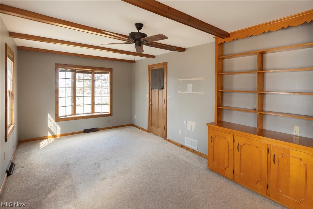 2590 North Ridge Road Elyria, OH 44035 - Photo 7 of 50 Main House - Living Room