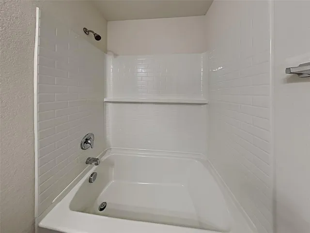 $2,395 | 4517 Greenham Ln., Fort Worth, TX 76036