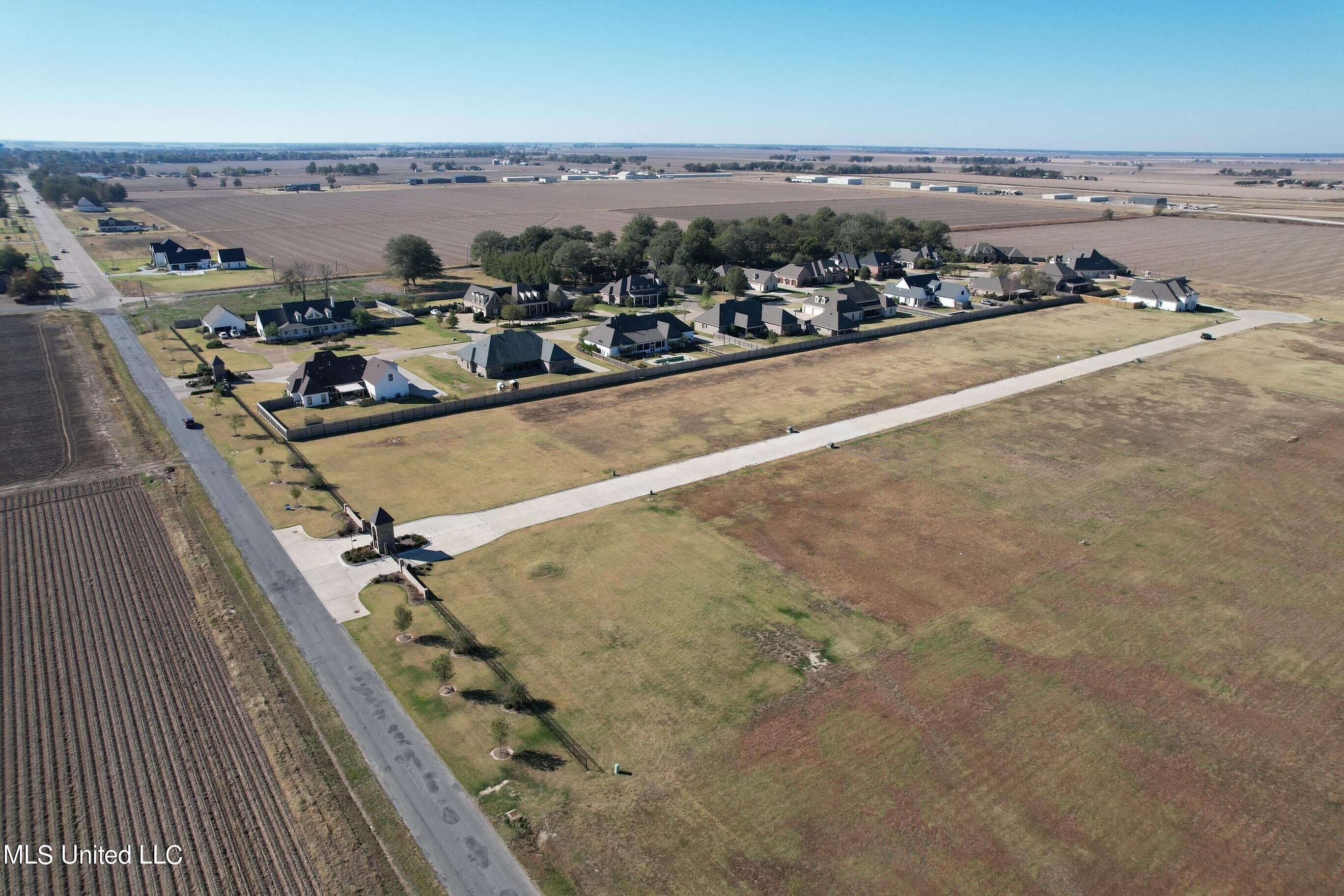 Chatmoss 2nd Cleveland, MS 38732 - Photo 3 of 5 drone