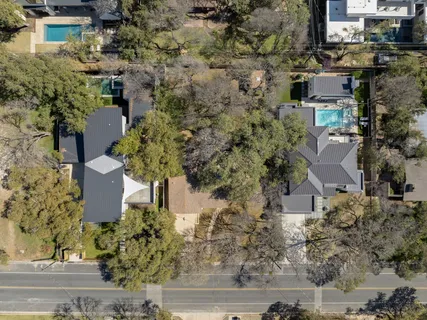 $1,200,000 | 405 Ridgewood Road, Austin, TX 78746