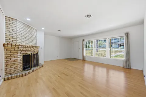 $1,200,000 | 405 Ridgewood Road, Austin, TX 78746