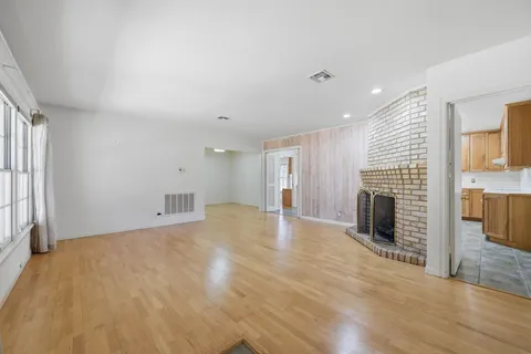 $1,200,000 | 405 Ridgewood Road, Austin, TX 78746