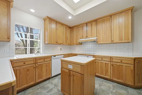 $1,200,000 | 405 Ridgewood Road, Austin, TX 78746