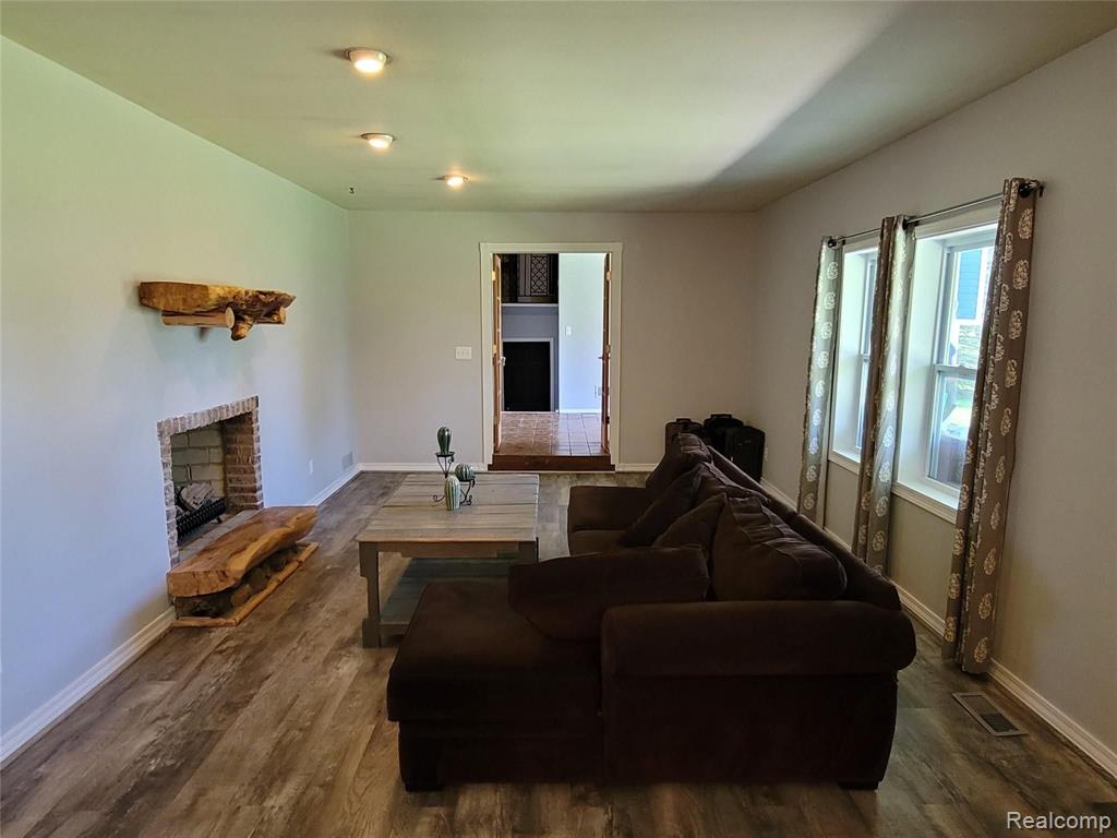 2511 Itsell Road Howell, MI 48843 - Photo 17 of 46