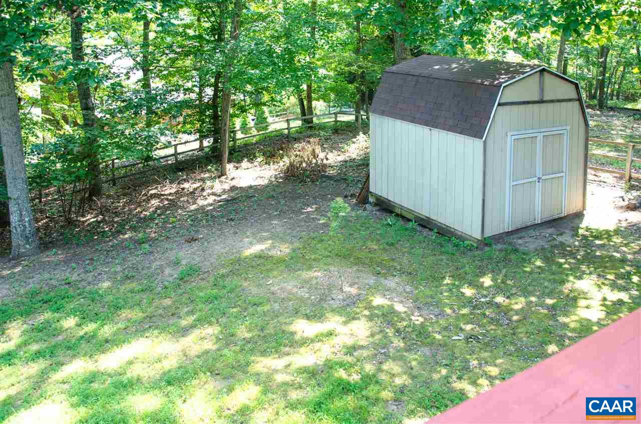 15 Ashton Road Palmyra, VA 22963 - Photo 45 of 50 a house that has a tree in it
