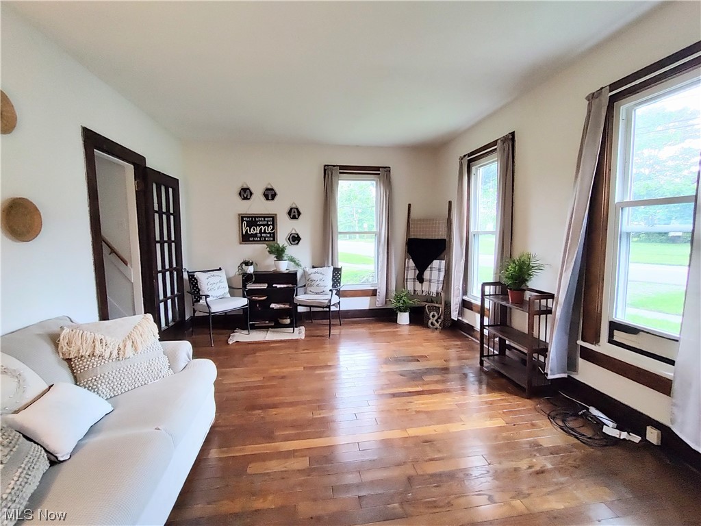 617 Mill Road Ravenna, OH 44266 - Photo 6 of 25 View of hardwood floored living room