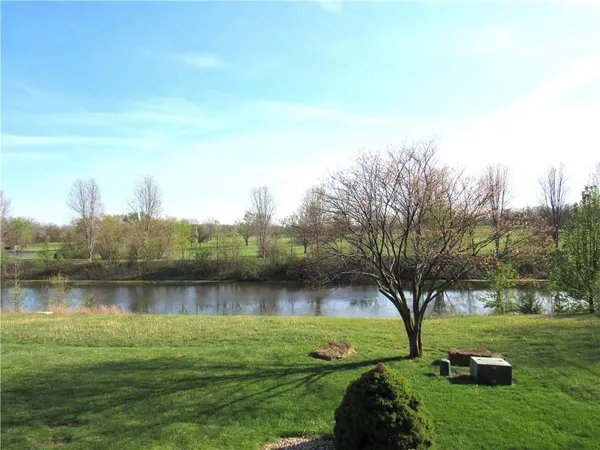 $375,000 | 3103 Krissy Bend, Harrisonville, MO 64701