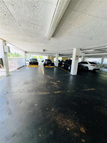 a view of a parking area