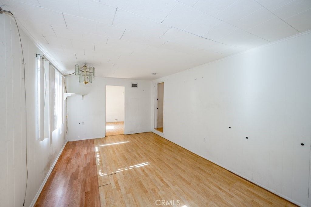 10652 Commerce Avenue Tujunga, CA 91042 - Photo 18 of 33