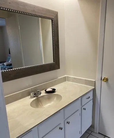 $1,500 | 1430 Kenforest Drive, Missouri City, TX 77489