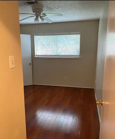 $1,500 | 1430 Kenforest Drive, Missouri City, TX 77489