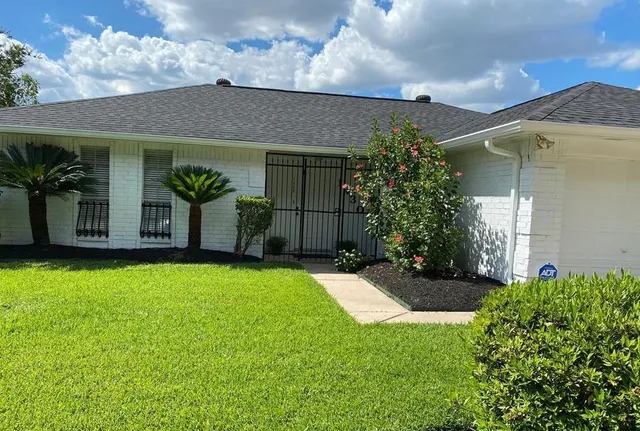 $1,500 | 1430 Kenforest Drive, Missouri City, TX 77489