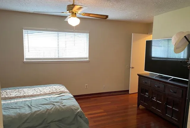 $1,500 | 1430 Kenforest Drive, Missouri City, TX 77489