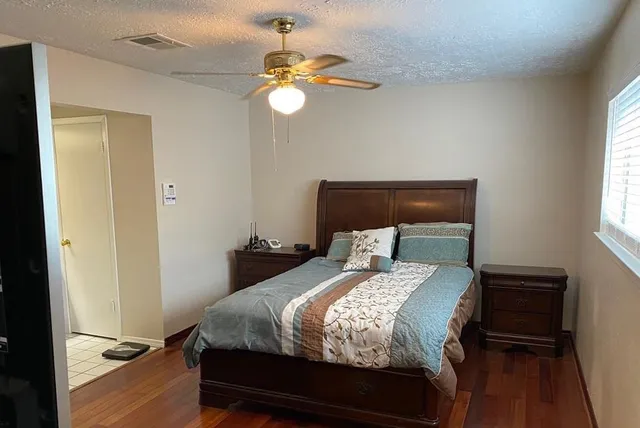 $1,500 | 1430 Kenforest Drive, Missouri City, TX 77489