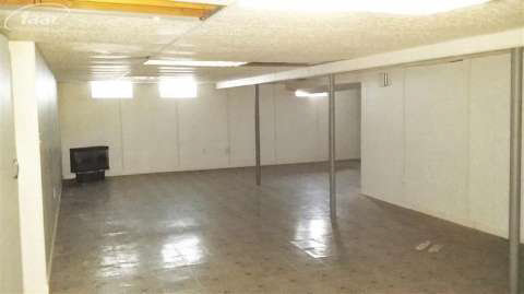 5500 North Jennings Road Flint, MI 48504 - Photo 9 of 11 20391240-8.JPG